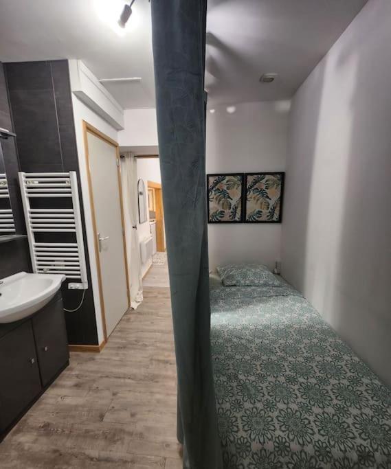 La Petite Loge De L'Ile Daire Nantes Dış mekan fotoğraf